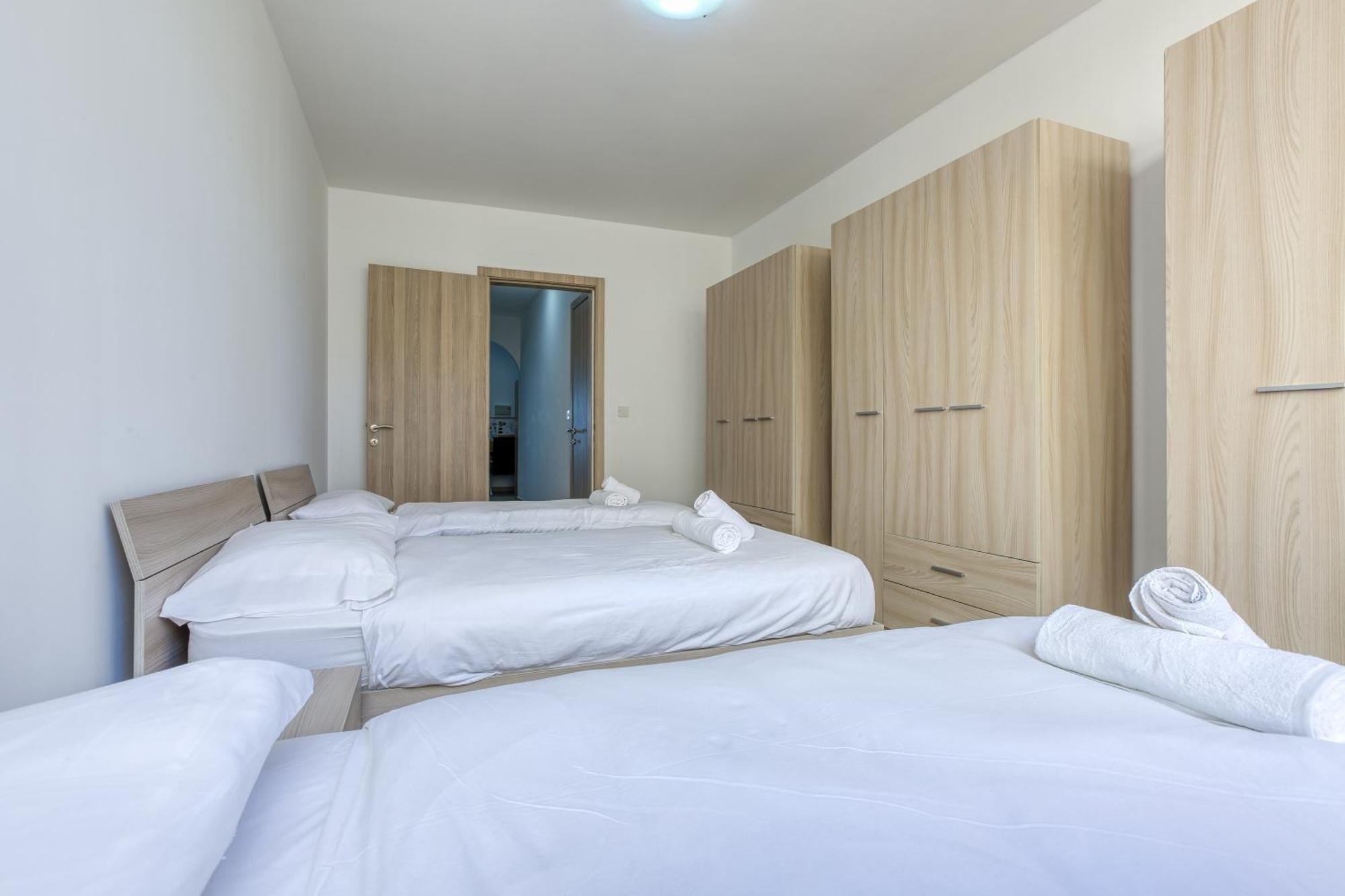 Seafront Sliema Apartment With Balcony & Sea Views By Jl Dış mekan fotoğraf