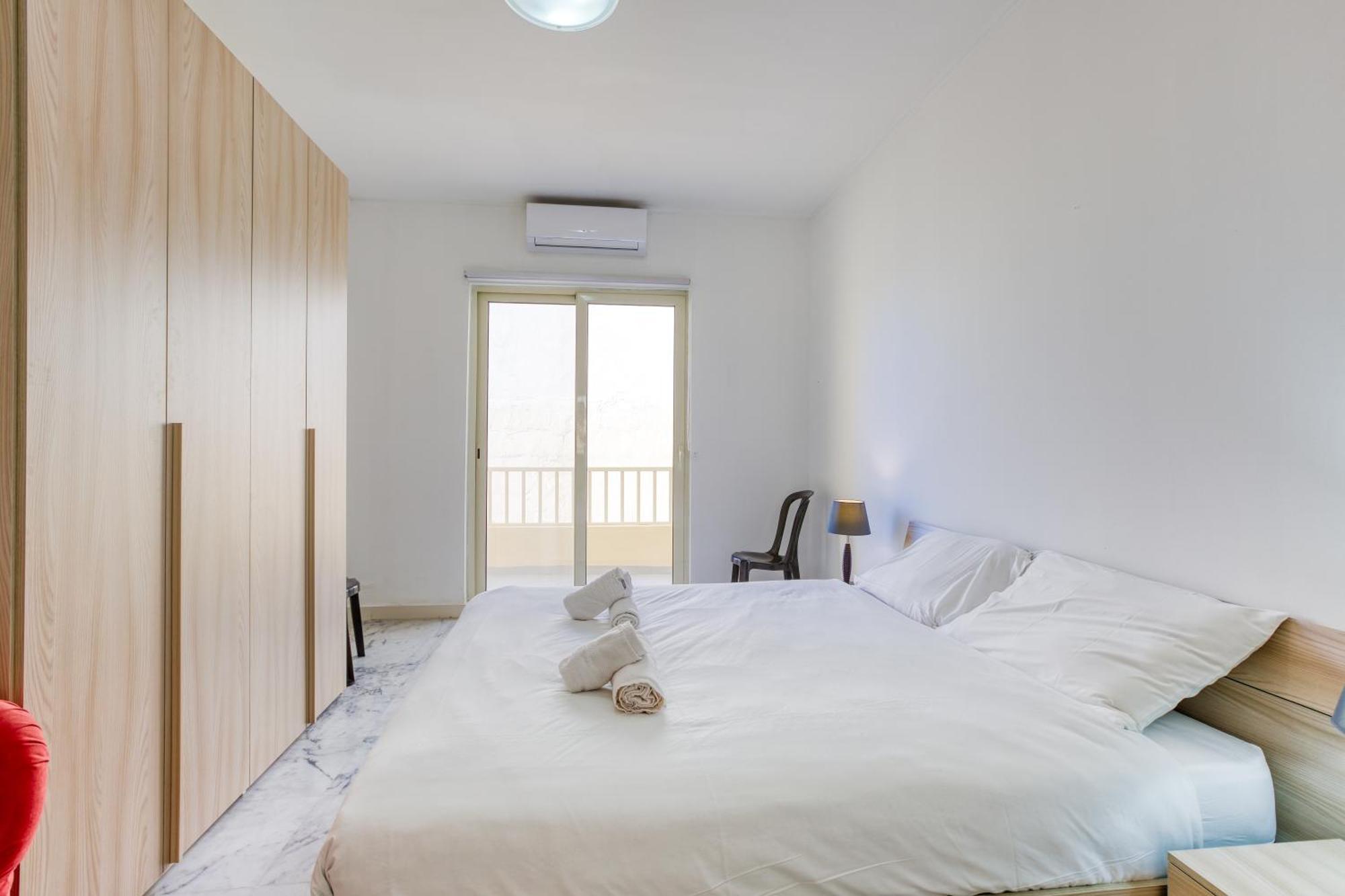 Seafront Sliema Apartment With Balcony & Sea Views By Jl Dış mekan fotoğraf